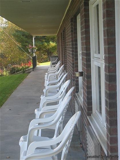 Red Carpet Inn On The Lake - Oneonta Faciliteter billede