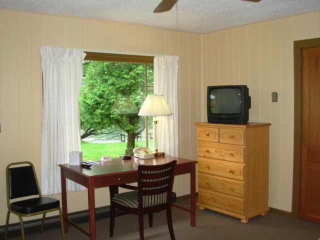 Red Carpet Inn On The Lake - Oneonta Værelse billede