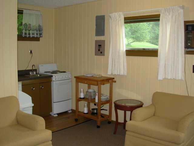 Red Carpet Inn On The Lake - Oneonta Eksteriør billede